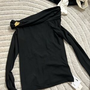 One shoulder black gold piece long sleeve